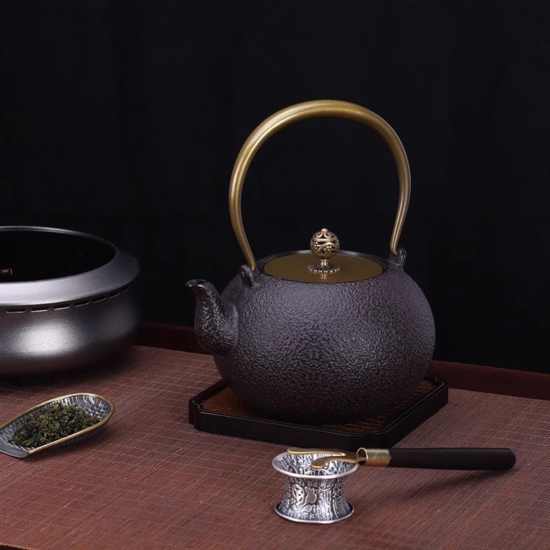 日本の鋳鉄製ティーポット1.2L - 伝統的なテツビンケトル - Cast Iron Tetsubin のレビューと価格