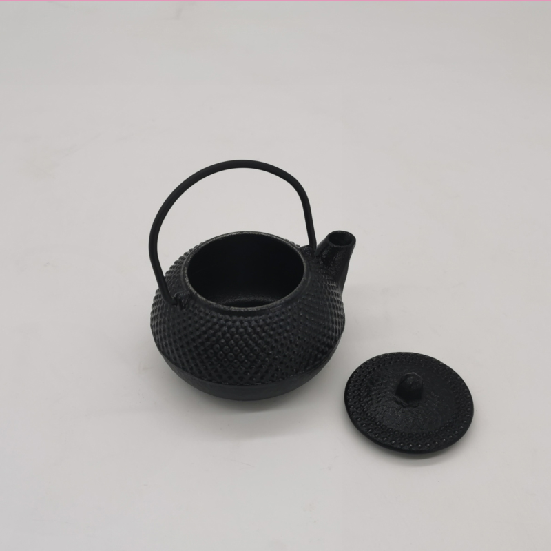 100ml ミニ 日本製 鉄瓶 鋳鉄製 ケトル ティーポット - Cast Iron Tetsubin のレビューと価格